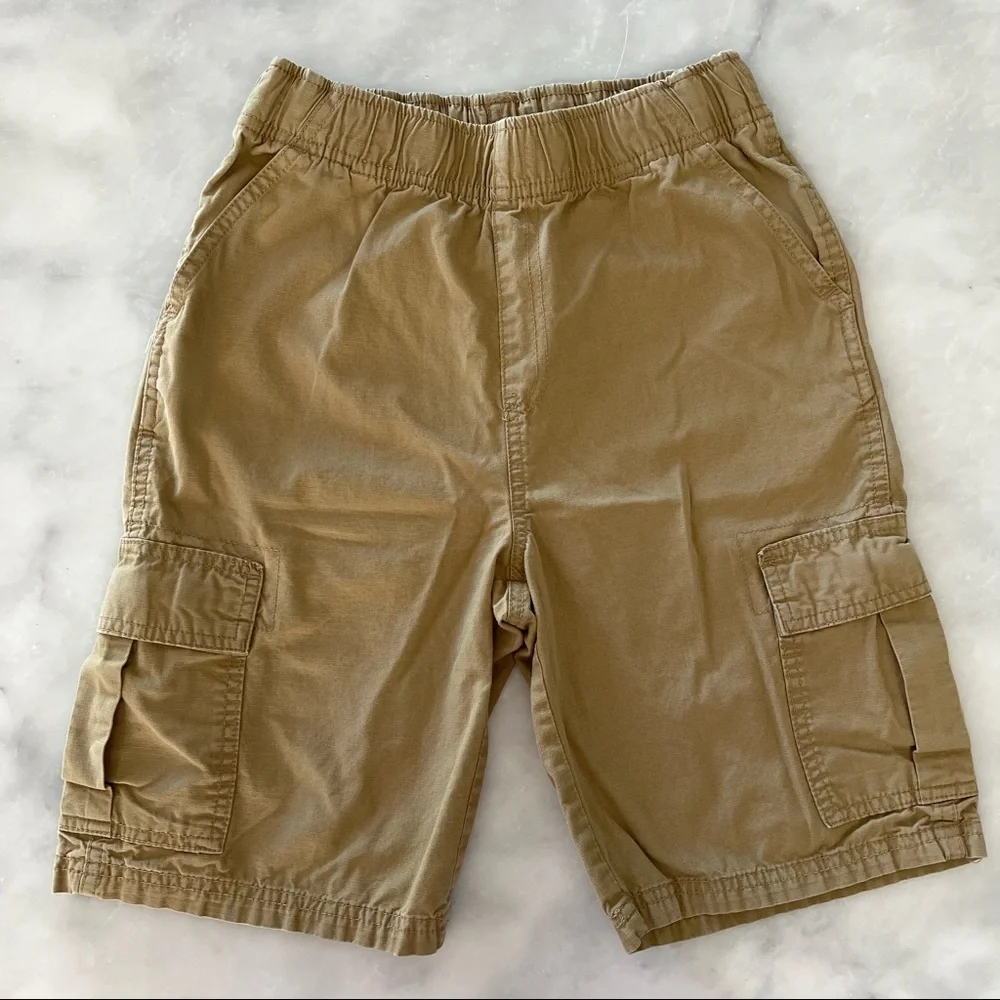 The Childrens Place Boy Cargo Shorts. 12